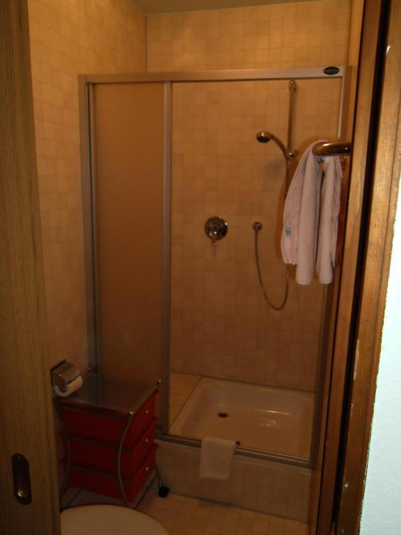 Hotel Gasthof Zum Neubau Kisslegg Room photo
